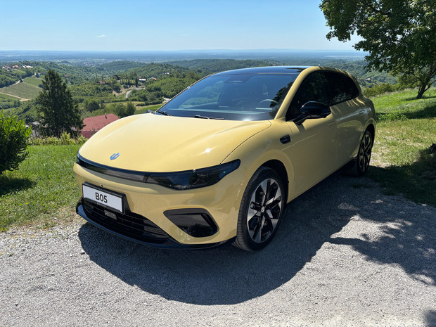 Leapmotor predstavio B10 SUV i B05 hatchback Leapmotor predstavio B10 SUV i B05 hatchback