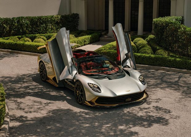 Novi Aston Martin Valhalla Spider ima 1079 KS Novi Aston Martin Valhalla Spider ima 1079 KS