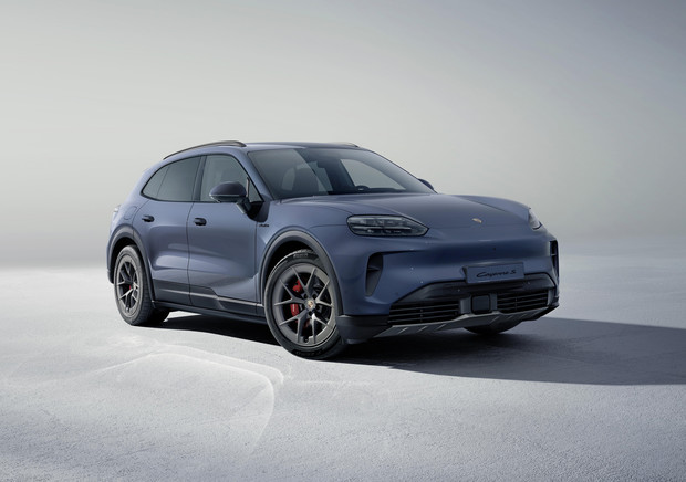 Porsche Cayenne S Electric do 653 km dosega Porsche Cayenne S Electric do 653 km dosega