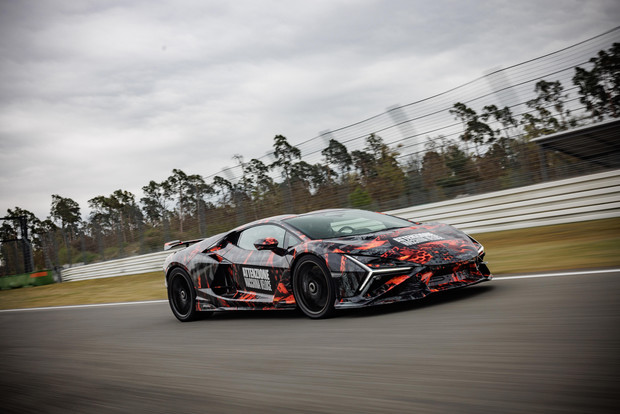 Lamborghini Revuelto SV postavio rekord u Hockenheimu Lamborghini Revuelto SV postavio rekord u Hockenheimu