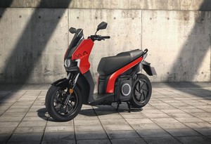 Seat MÓ eScooter 125 i MÓ eKickScooter 65